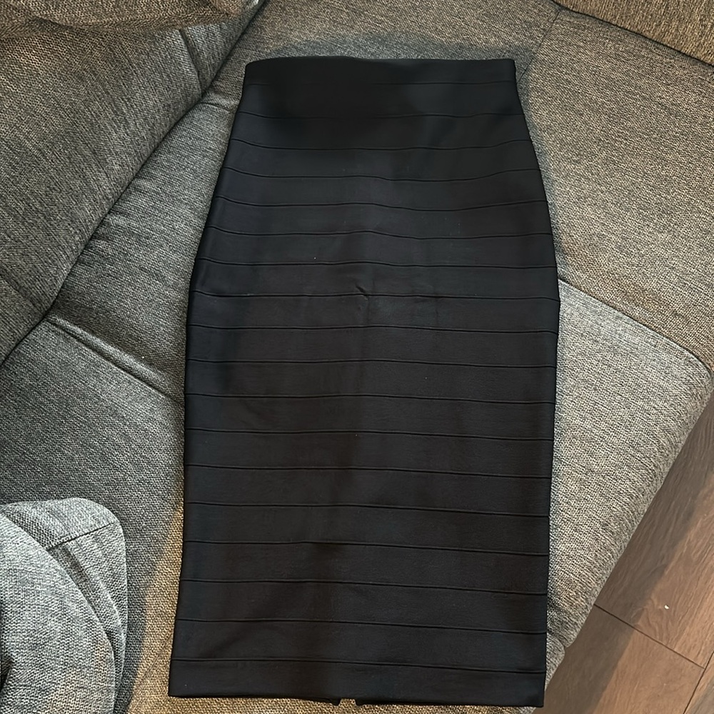 Joseph Ribkoff black pencil skirt